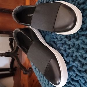 Slip on Kenneth Cole leather.